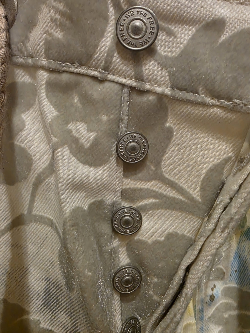 We The Free Moxie Printed Flocked Barrel Jeans - Picture 10 of 10